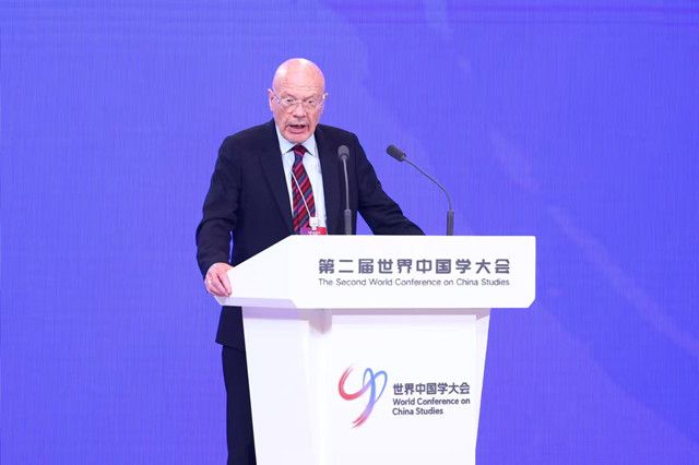 英国学者马丁·雅克:中国正以非常正确的方式应对当前世界乱局(2025/10/16) 马丁·雅克(来源:第一财经记者任玉明/摄)